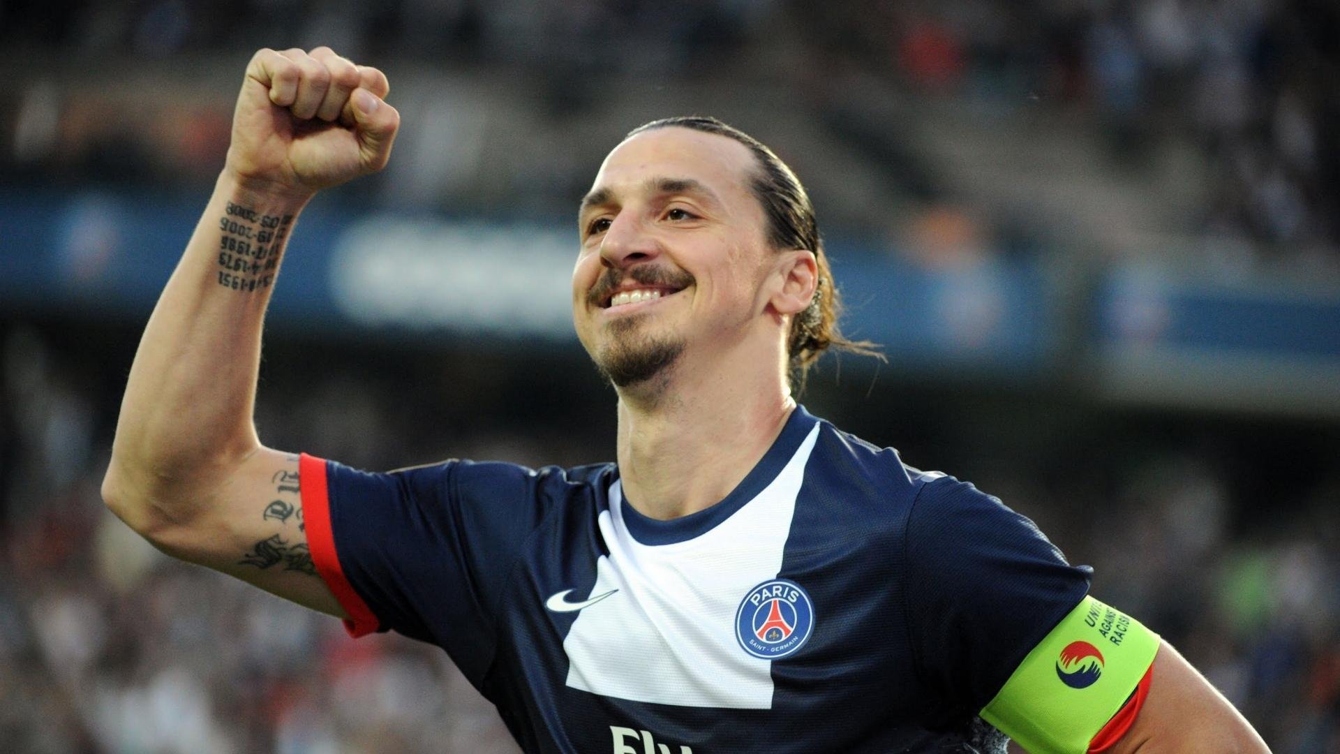 _场外故事：运动员公益慈善引关注_，善待运动员