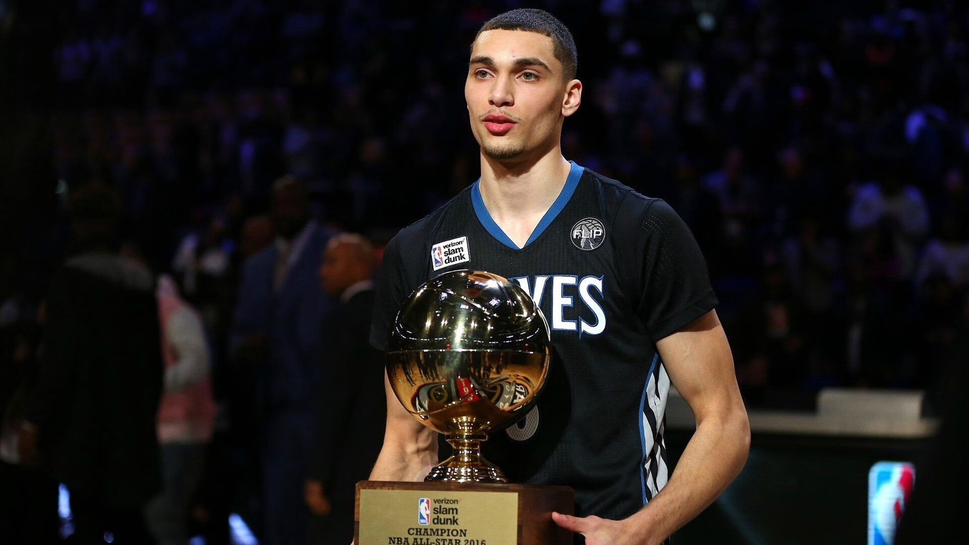 球迷专属：最疯狂的应援瞬间盘点，球员应援口号